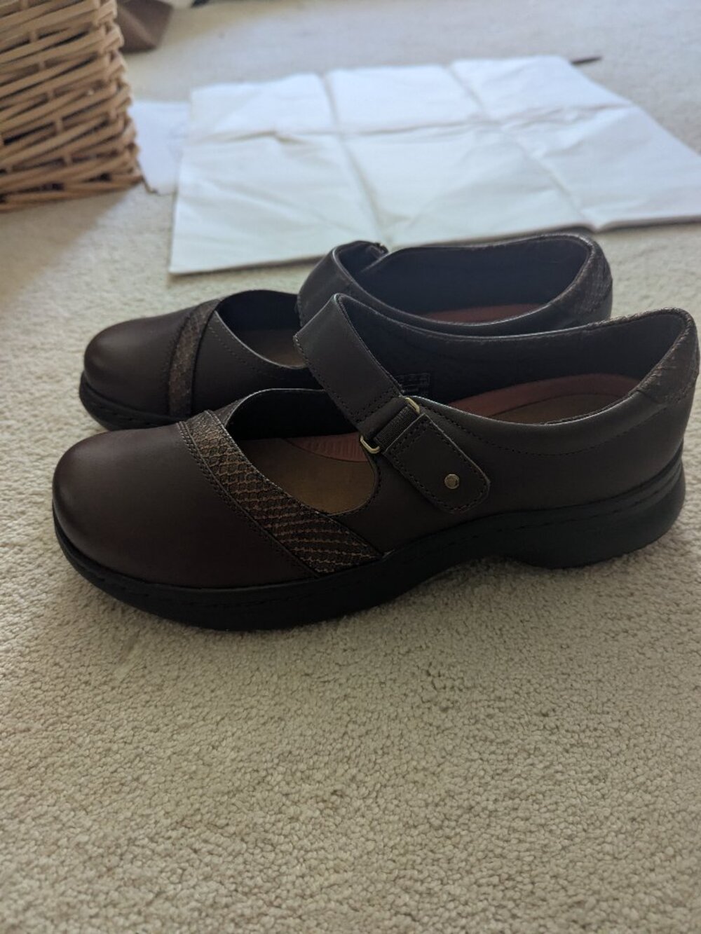 NEW Clarks flat - Picture 2 of 4